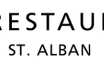 Das Bild zeigt das Logo des "Seerestaurant St. Alban". Das Logo enthält den Namen des Restaurants in gehobener schwarzer Schrift, darüber ist stilisiert ein Segelboot zu sehen. Der Name "St. Alban" ist hervorgehoben.